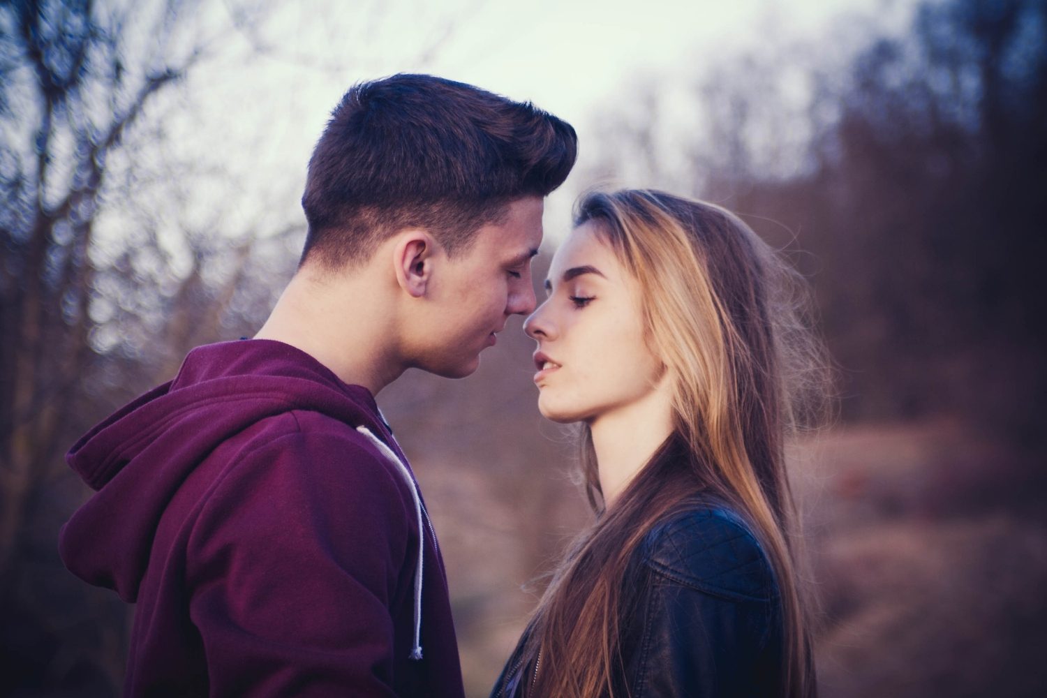 How Many Dates Before First Kiss