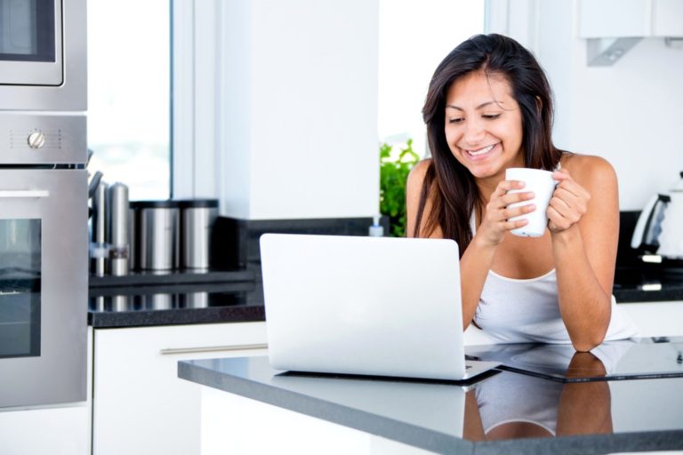 to Introduce Yourself in an Email