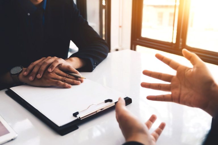 How to Reach out to a Recruiter