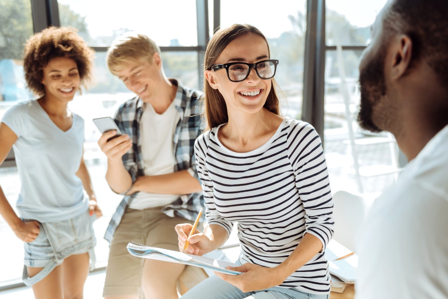 What Is the Difference Between Internship and Externship