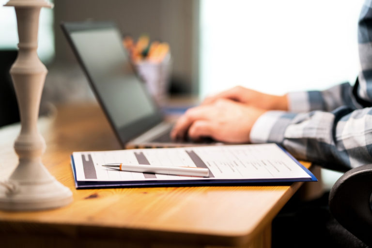 How to Properly List References on a Resume