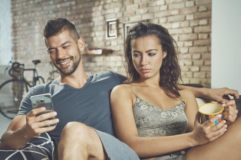 How to Deal With a Jealous Girlfriend