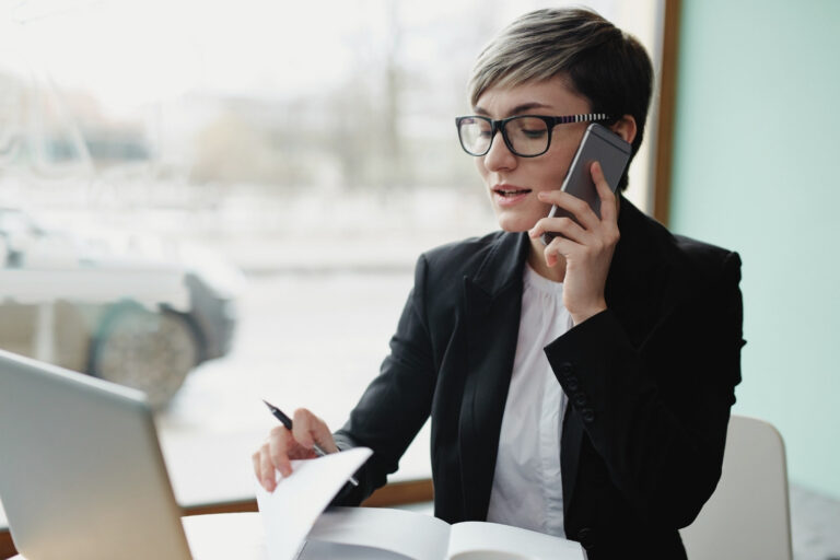 Who Calls Who for a Phone or Skype Interview