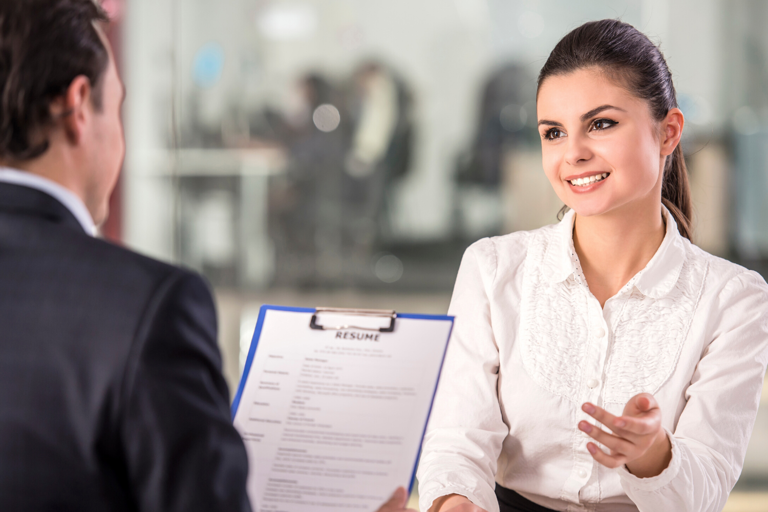 How to Answer Tell Me About Yourself in an Interview