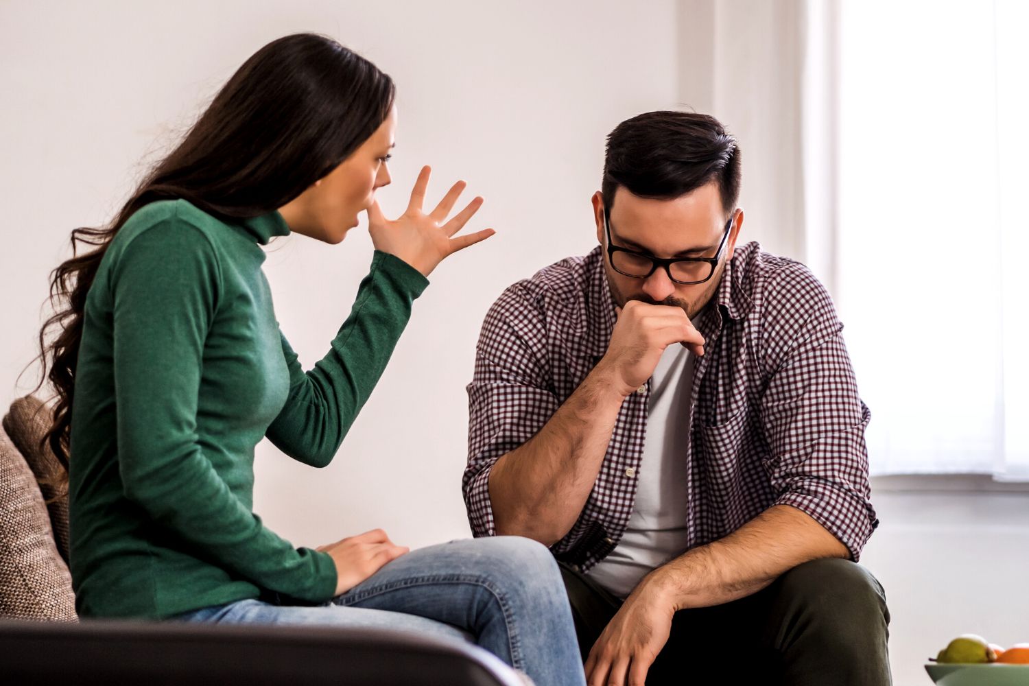 Signs of an Emotionally Unavailable Man