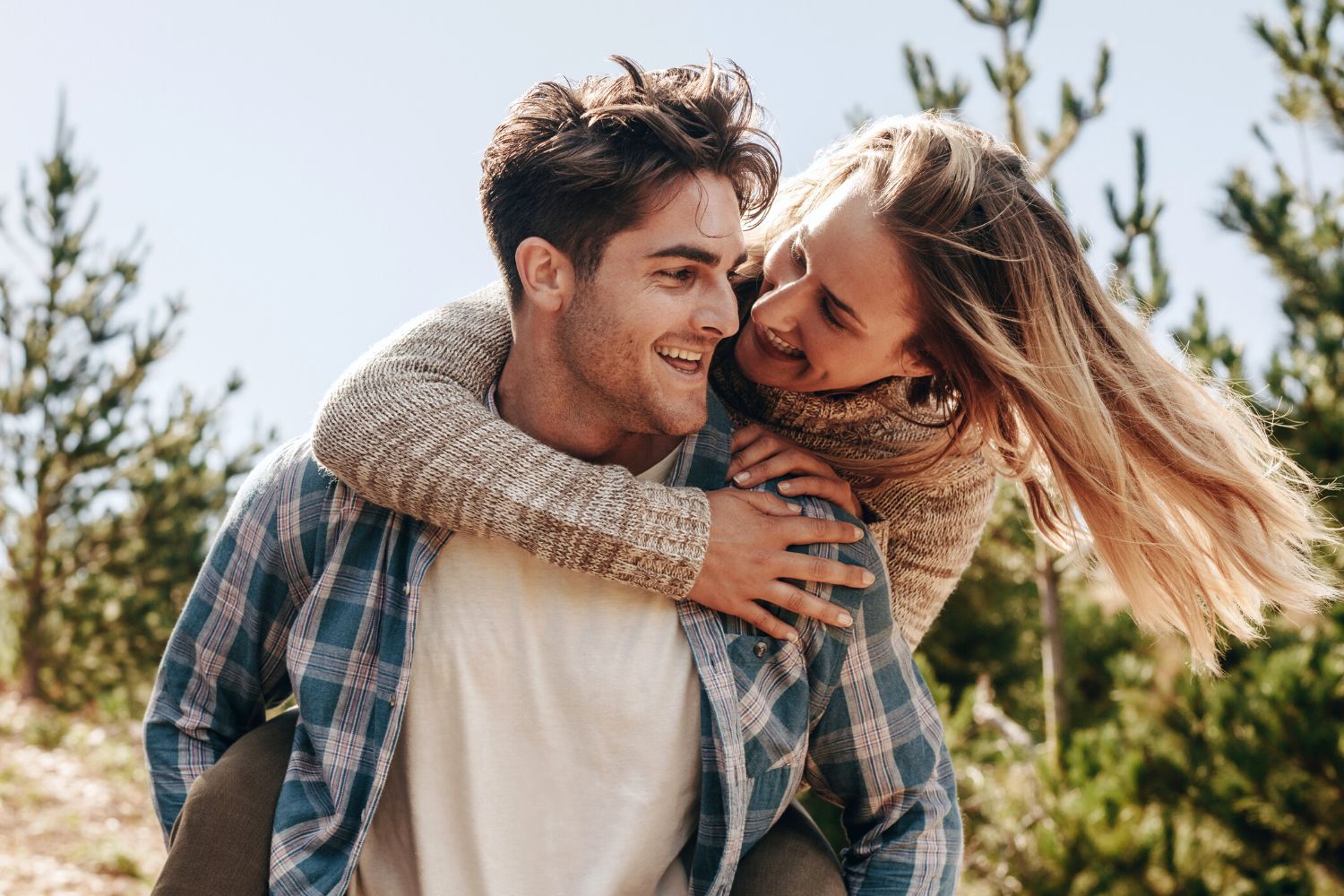 How Long Does It Take To Know Someone in a Relationship (With Tips)