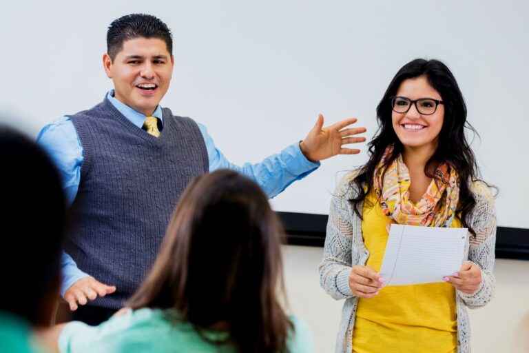 How to Introduce Yourself in College as a Student