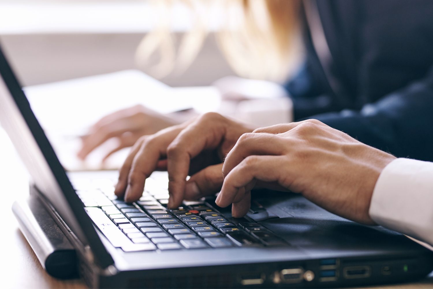 How To Write an Apology Letter To Your Boss (With Examples)