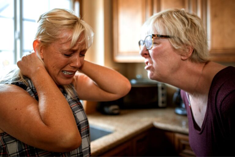 What to Say to Disarm a Narcissist?