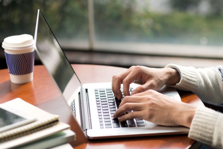 Good LinkedIn Summary Examples for Students (With Tips)