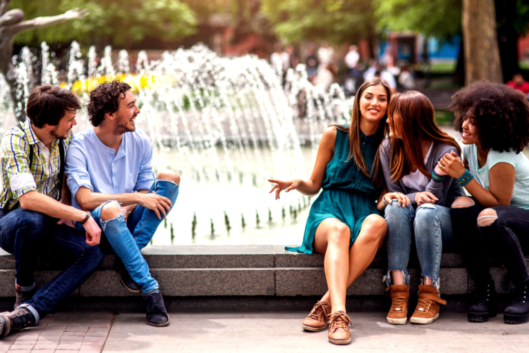 How to Tell if Someone Is Flirting With You