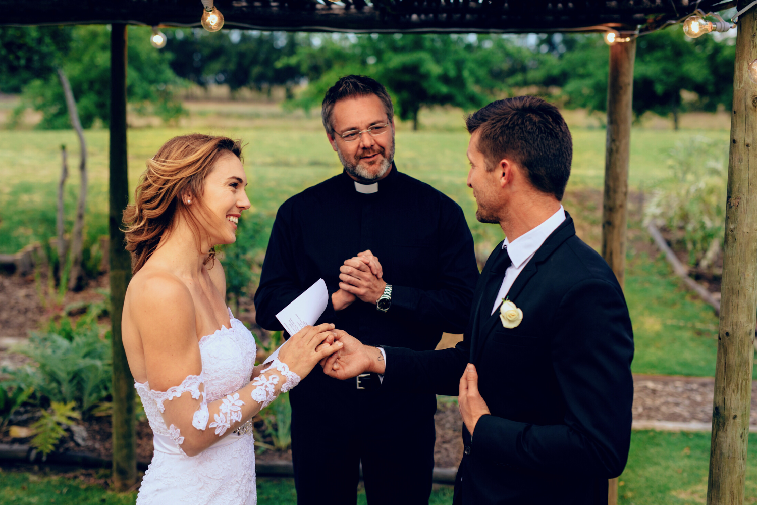 Wedding Vows: How to Write Your Own