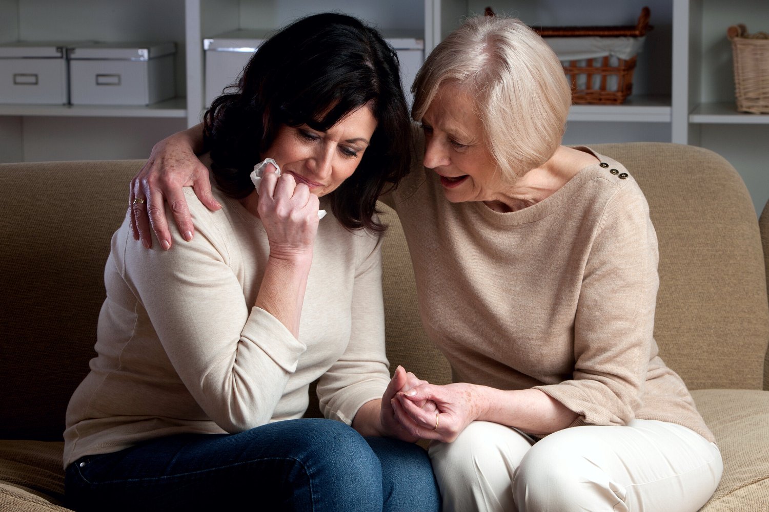 Questions to Ask Someone Who Lost a Loved One